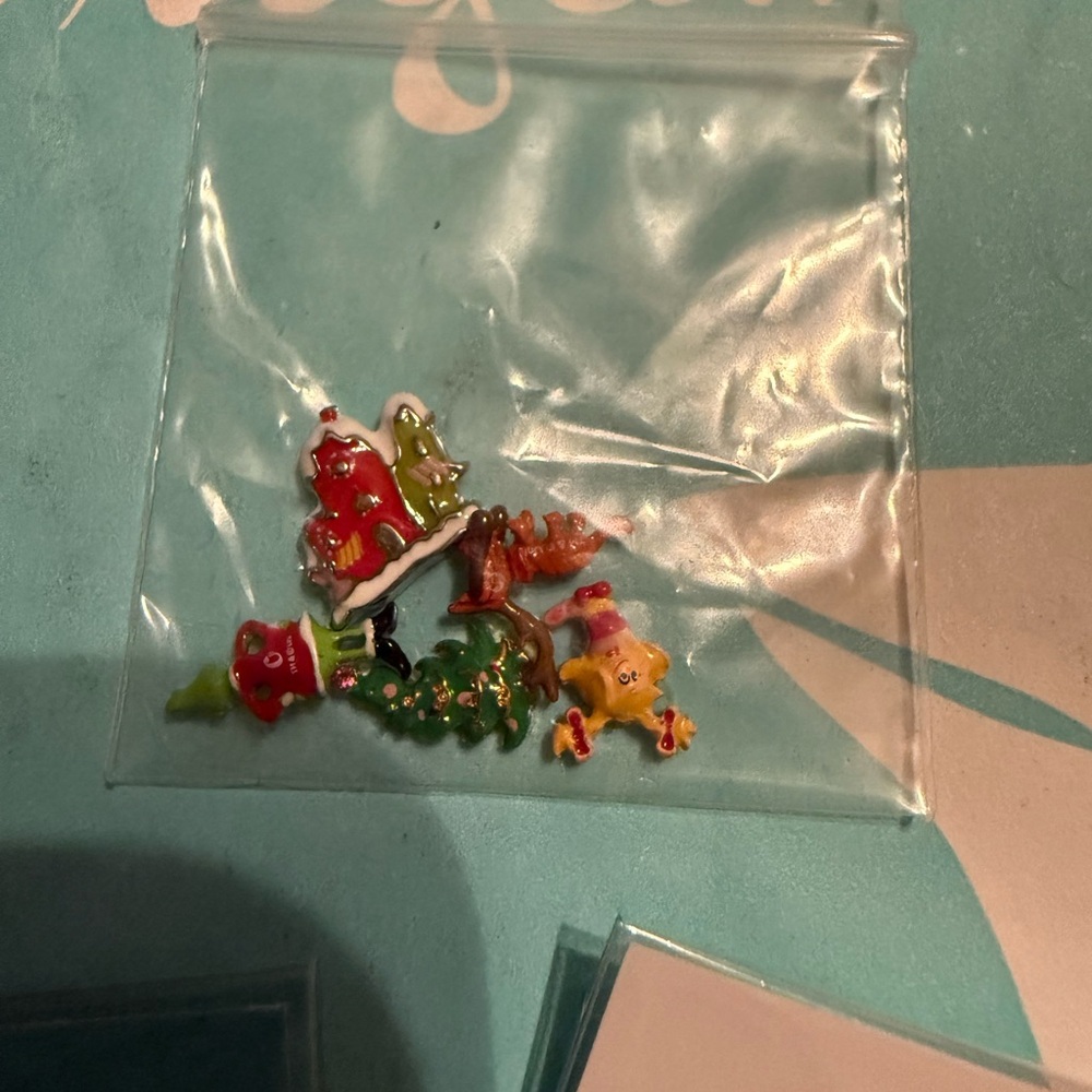 Rare Origami Owl The Grinch that Stole Christmas charms